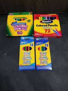 lot 4825 image: Colored Pencils Set Multi-Brand Bundle