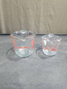 lot 4834 image: Anchor Hocking Fire King Glass Measuring Cup Set