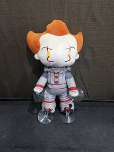 lot 4849 image: AnimatedTalking IT PENNYWISE CLOWN Plush 13 Eyes Light Up Untested