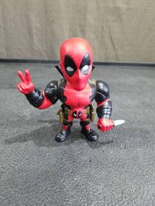 lot 4882 image: Marvel Metals Die Cast Deadpool  Heavy Metal Diecast