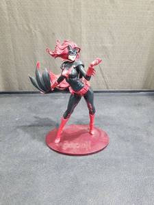 lot 4891 image: Batwoman DC Comics Action Figure