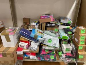 lot 64138 image: Lot of Not Bid On Items