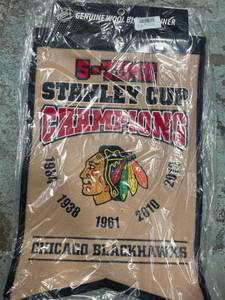 lot 64141 image: 23 Banners - Chicago Blackhawks 2013 NHL 5-Time Stanley Cup Champions Banner