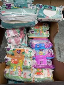 lot 64145 image: 26 Packages Parents Choice Baby Wipe Packages, Various Scents