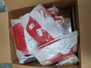 lot 64152 image: Lot of Brand New Christmas Items