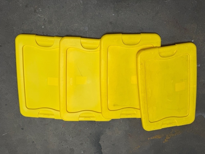 lot 5127149 image: Sterilite yellow storage container lids set of 4 23 inches long x 15 34 - Retail $5