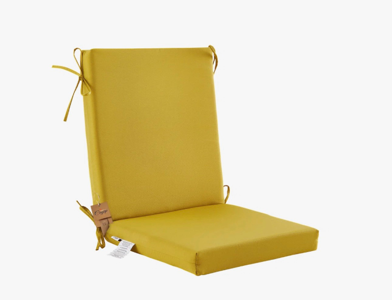 lot 3565010 image: Outdoor Seat  Back Cushion - Retail $59