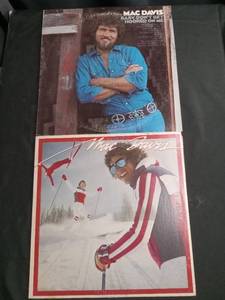 lot 3972 image: Mac Davis Baby Dont Get Hooked On Me LP Collection