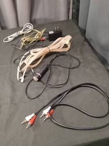 lot 4528 image: Audio Video Cable Bundle with RCA Connector Cables