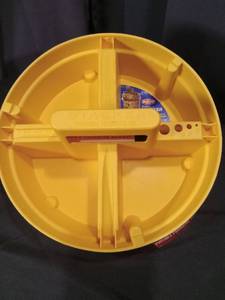 lot 4533 image: Yellow Plastic Bucket Stacker 5 Gallon Container