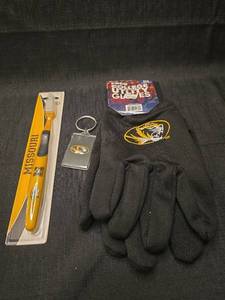 lot 4967 image: Missouri Tigers Fan Gear Collection Bundle
