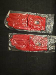 lot 4991 image: Red Leather Golf Gloves Set