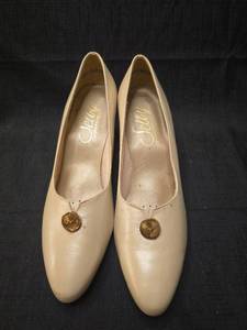 lot 4999 image: Selby Comfort Plus Nude Leather Pumps with Gold Button Detail