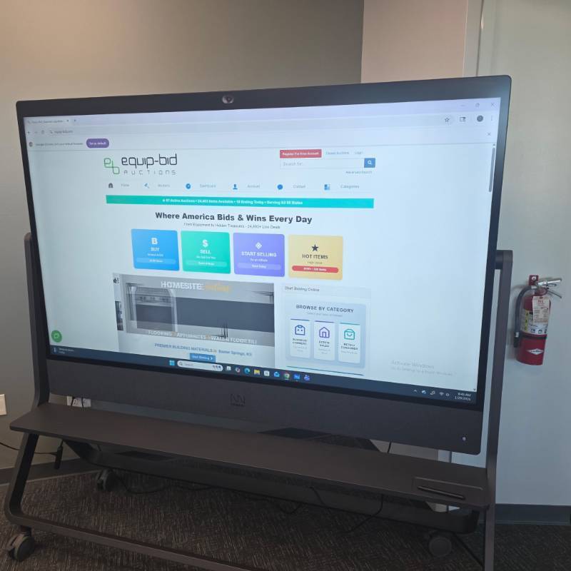 lot 11 image: 86 4K Interactive Touch Display with Integrated Camera, Microphone &amp Speakers