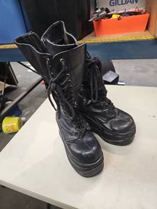 lot 25381 image: Hot Topic Black Platform Boots