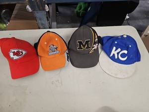 lot 25386 image: Lot of Missouri Sport Team Hats