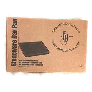 lot 25396 image: the pampered chef large bar pan 14.75  x 10.5
