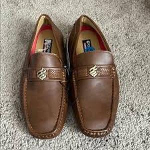 lot 25350 image: Rocawear brown faux leather slip-on loafers - 9