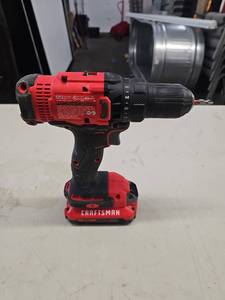 lot 58134 image: Craftsman CMCD700 V20 Cordless DrillDriver with Battery