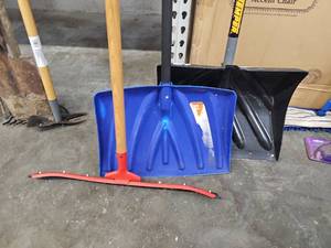 lot 58175 image: Lot of Miscellaneous Hand Tools