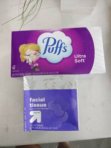 lot 20294 image: 8 Boxes of Tissues - 4 70 ct4 124 ct