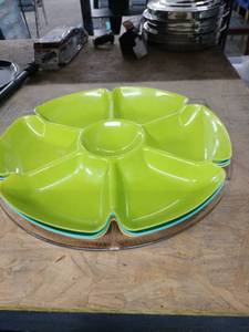 lot 59127 image: Set of 4 Divided Section Snack Trays