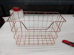 lot 59129 image: rose gold metal wire basket