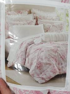lot 9674 image: Modern Heirloom 3pc FullQueen Bow and Floral Comforter Bedding Set SOME STAINS PRESENT  - Retail $60