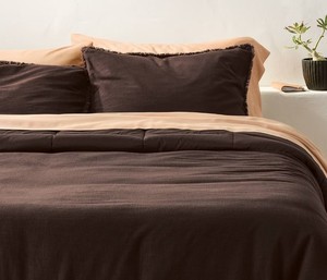 lot 9689 image: Casaluna King Size Heavyweight Comforter Dark Fig