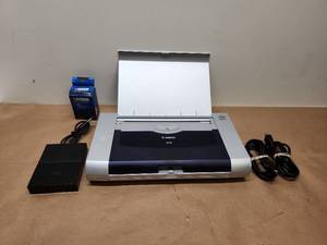 lot 30 image: Canon iP90 Portable Inkjet Printerr other cords.