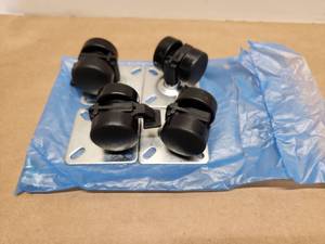 lot 58 image: Heavy Duty Industrial Swivel Caster Wheels Set