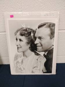lot 60031 image: Masterpiece Editions 369 George Burns and Gracie Allen