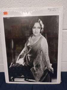 lot 60236 image: Gloria Swanson Masterpiece Editions 161 Black and White Photograph