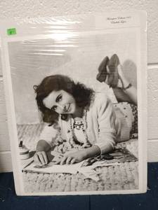 lot 60253 image: Masterpiece Editions 243 Elizabeth Taylor