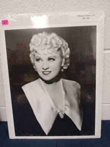 lot 60267 image: Masterpiece Editions 149 Mae West