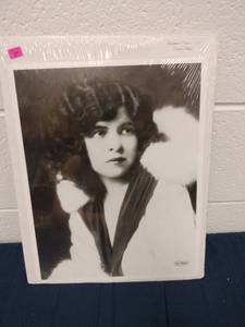 lot 60311 image: Masterpiece Editions 355 Miriam Miller