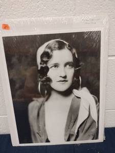 lot 60316 image: Masterpiece Editions 338 Susan Conroy