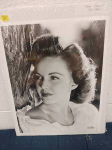 lot 60320 image: Masterpiece Editions 379 Frances Gifford