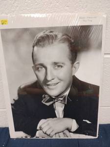 lot 60337 image: Masterpiece Editions 142 Bing Crosby
