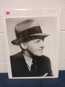 lot 60350 image: Masterpiece Editions 198 Walter Winehell