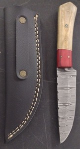 lot 30 image: Handcrafted Damascus Steel Full Tang Knife Blade with Sheath approx 8 inches Hunting Fishing