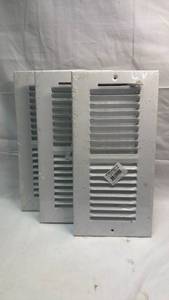 lot 7 image: TRUaire Metal Air Return Grills 3-Piece Set