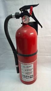lot 79 image: Kidde Multipurpose Dry Chemical Fire Extinguisher