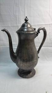 lot 84 image: Vintage Antique silver-plated tea pot  Camille Brand #6001 International Silver Co.