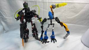lot 115 image: Bionicle Action Figures Set with Weapons and Accessories