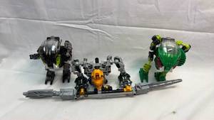 lot 169 image: Bionicle Action Figure Set with Weapons