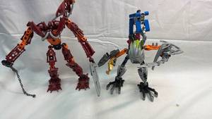 lot 224 image: Bionicle Robot Action Figures Set