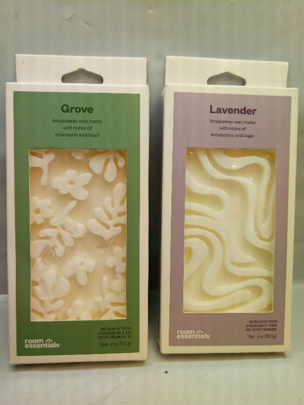 lot 120 image: set of 2- 4oz Wax Bar with Embossed Pattern in  Grove &amp Lavender - Room Essentials - Retail $10