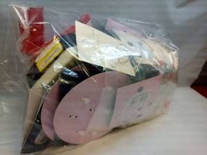 lot 181 image: Mixed Jewelry Lot of 50 items - Retail $250