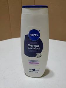 lot 56969 image: Nivea Derma Comfort Body Wash with Hyaluronic Acid 500ml - Retail $4